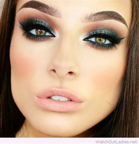 best chanel eyeshadow for green eyes
